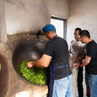 Деревня Бан Пэнь в горах Булан шань