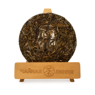 Pressed Raw Pu-erh Tea - Sheng pu-erh from tea trees from Laobanzhang village 200g, 