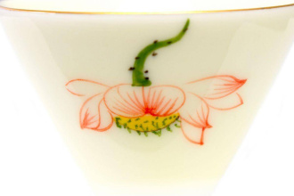 Пиала фарфоровая "Лотос", 80 мл.  | 茶杯. Цена: 500 ₽ руб.