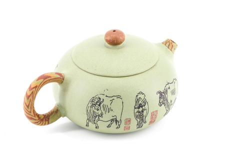 Чайник из Исин, Цзянсу "Десять животных". Цена: ₽5,800 руб.