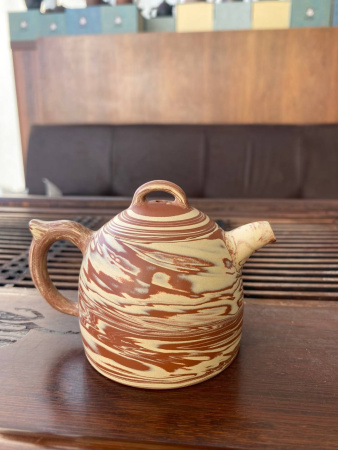 Глиняный чайник "Золотая стружка" 150 мл. Цена: 2&nbsp;660 ₽ руб.