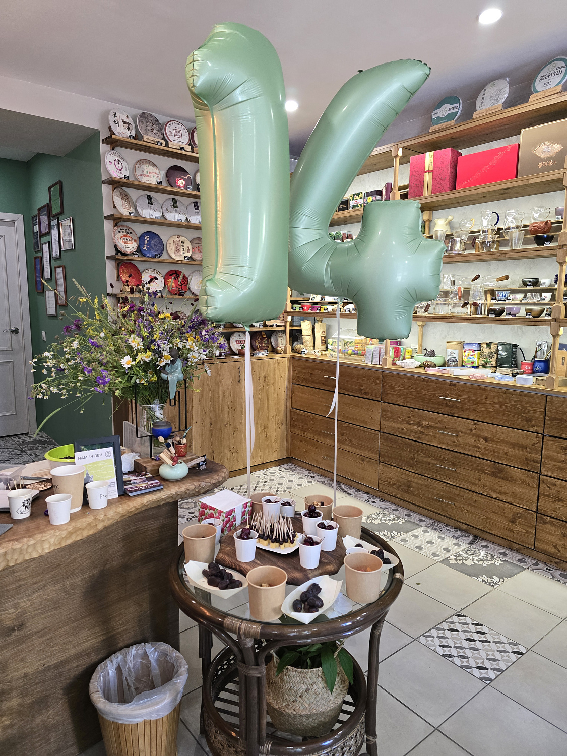 Памятная вечеринка в честь дня рождения Чайной Линии