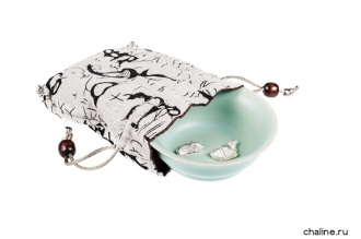 Celadon porcelain bowl with silver fish "Wish Fulfillment"  | 茶杯. Цена:  руб.