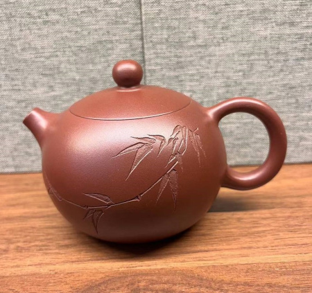 Чайник из исинской глины  "Шар". Цена: 19&nbsp;580 ₽ руб.