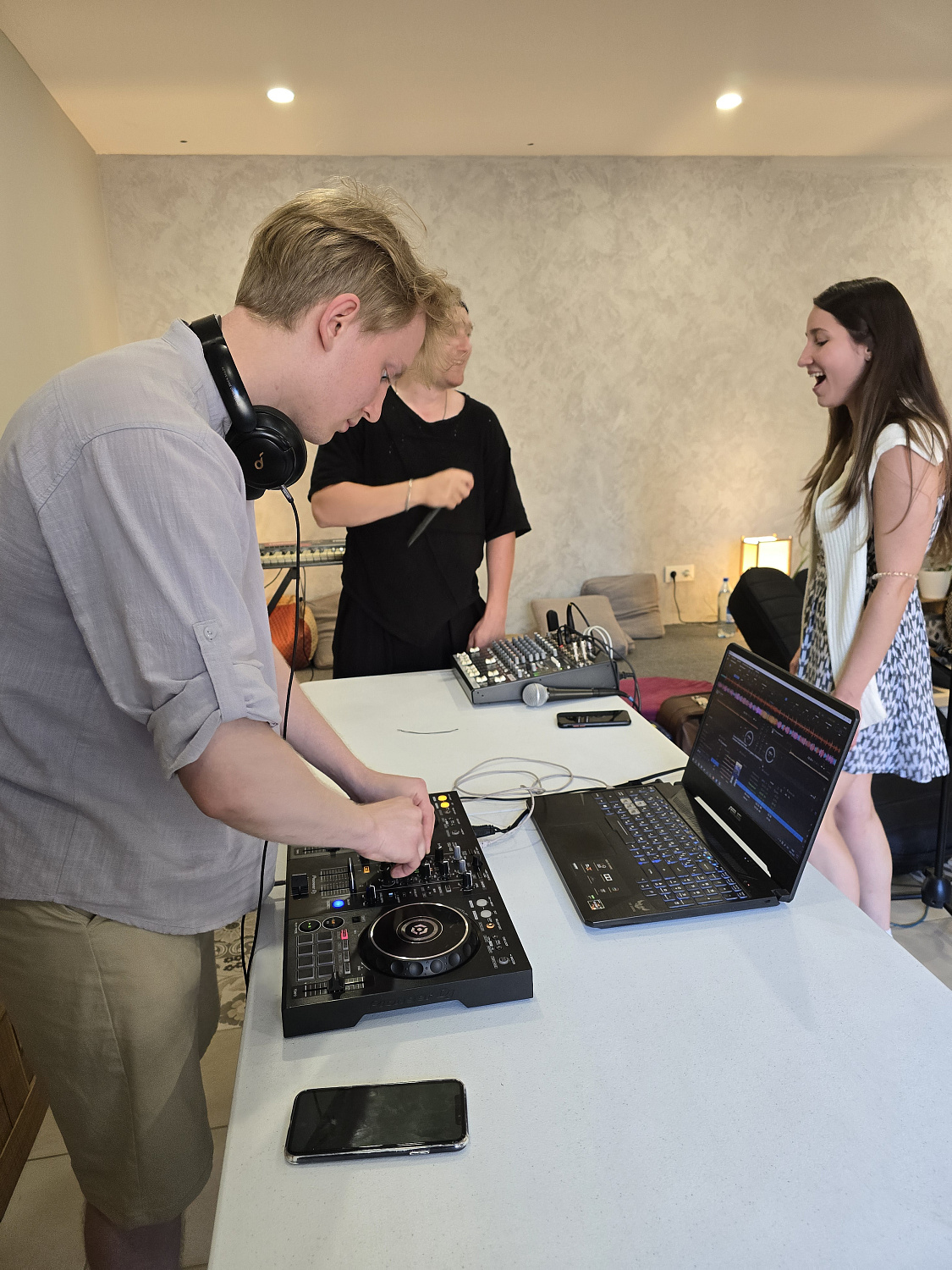 Памятная вечеринка в честь дня рождения Чайной Линии