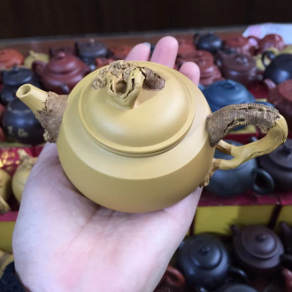 Чайник глиняный «Гибкая ива». Цена: 6&nbsp;200 ₽ руб.