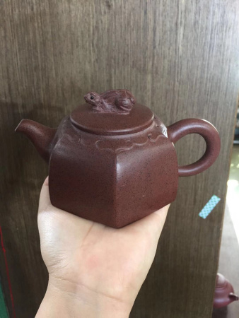 Чайник глиняный «Лунный заяц». Цена: 2&nbsp;450 ₽ руб.
