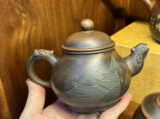 Чайник из Циньчжоу, Гуанси «Дом грёз». Цена: 13&nbsp;610 ₽ руб.