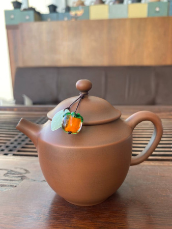 Глиняный чайник из Цзяньшуй, Юньнань "Украшение" 180 мл. Цена: 13&nbsp;980 ₽ руб.