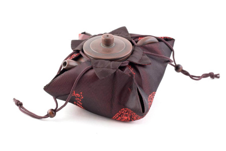 Чайник из Циньчжоу, Гуанси «Одинокая флейта», 230 мл.. Цена: 11 400 ₽ руб.