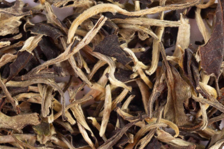 Белый чай Белый пуэр 2021 г. "Буланшань гу шу юэгуан бай" (Лунный свет с гор Булан с многовековых деревьев)