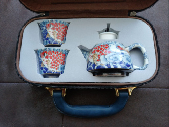 Походный чайный сервиз с кейсом "Кругосветное путешествие". Цена: 7&nbsp;030 ₽ руб.