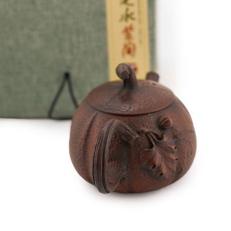 Глиняный чайник из Циньчжоу, Гуанси "Экватор". Цена: 10 360 ₽ руб.