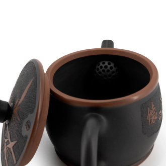 Чайник глиняный из Цзяньшуй, Юньнань "Надпись", 275 мл. Чайник глиняный из Цзяньшуй, Юньнань "Надпись", 275 мл.. Цена: 22 240 ₽ руб.