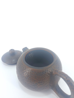Чайник глиняный из Цзяньшуй, Юньнань "Дождь над равниной", 125 мл. Чайник глиняный из Цзяньшуй, Юньнань "Дождь над равниной", 125 мл.. Цена: 17 420 ₽ руб.
